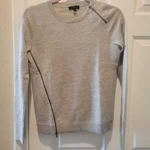 J. Crew Light Gray Crew Neck Sweater Size XS Fit S